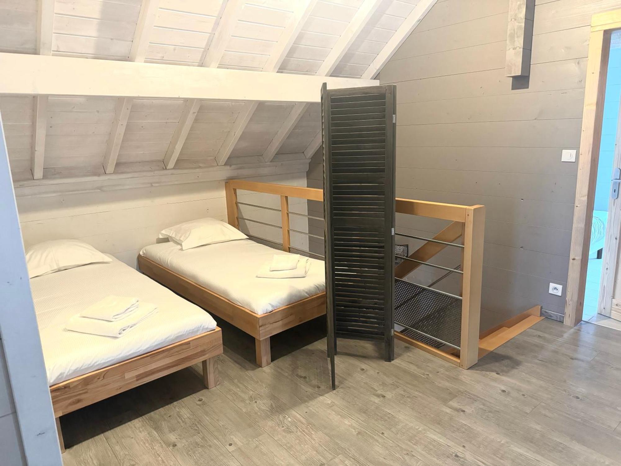 Gite De Mortagne, Chalet Avec Piscine - By Primo C0Nciergerie Gigny-sur-Saone 外观 照片